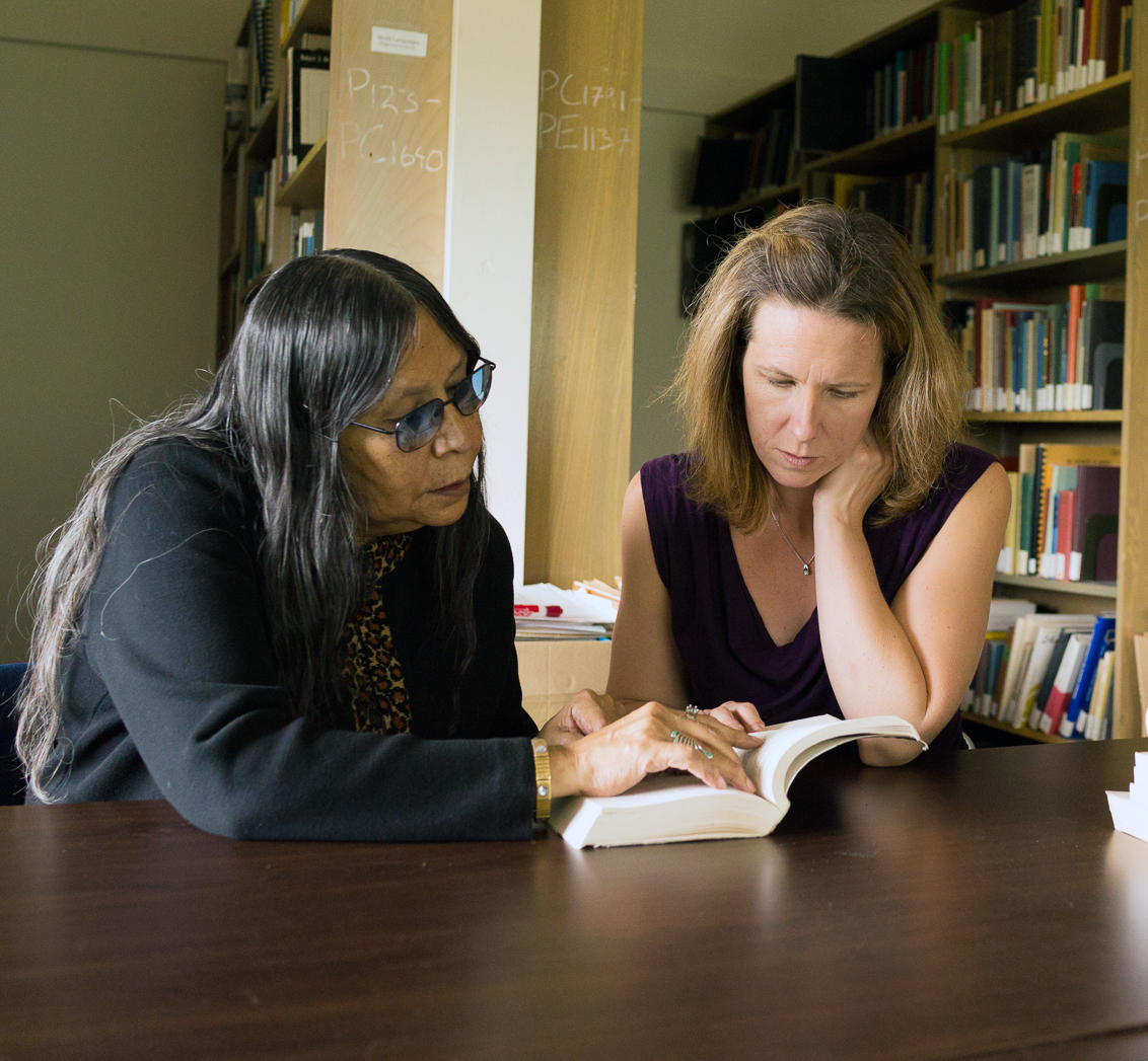 Kainai elder and Blackfoot language teacher Tootsinam Beatrice Bullshields and researcher Heather Bliss. 