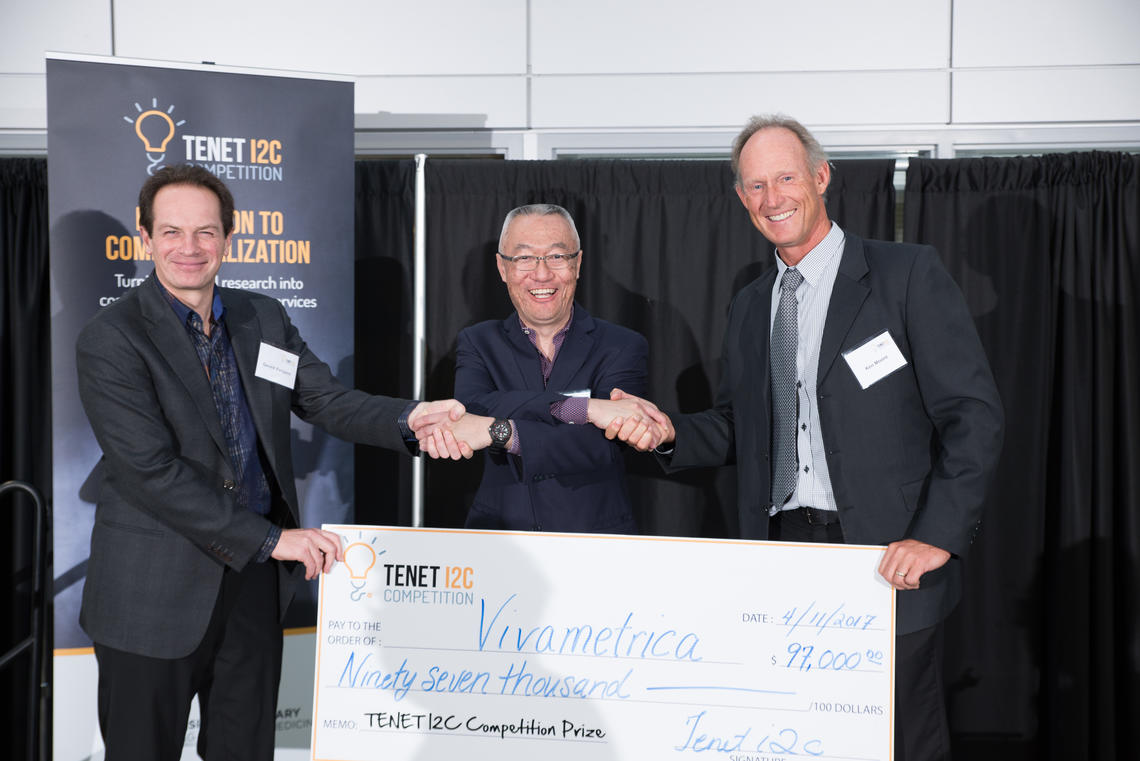 Big smiles all around when Vivametrica took home first place in the 2017 TENET i2c competition. From left: Gerald Zamponi, senior associate dean, research, Cumming School of Medicine; Dr. Rick Hu, CEO and founder of Vivametrica; and Ken Moore, event sponsor and former president of TENET Medical Engineering.