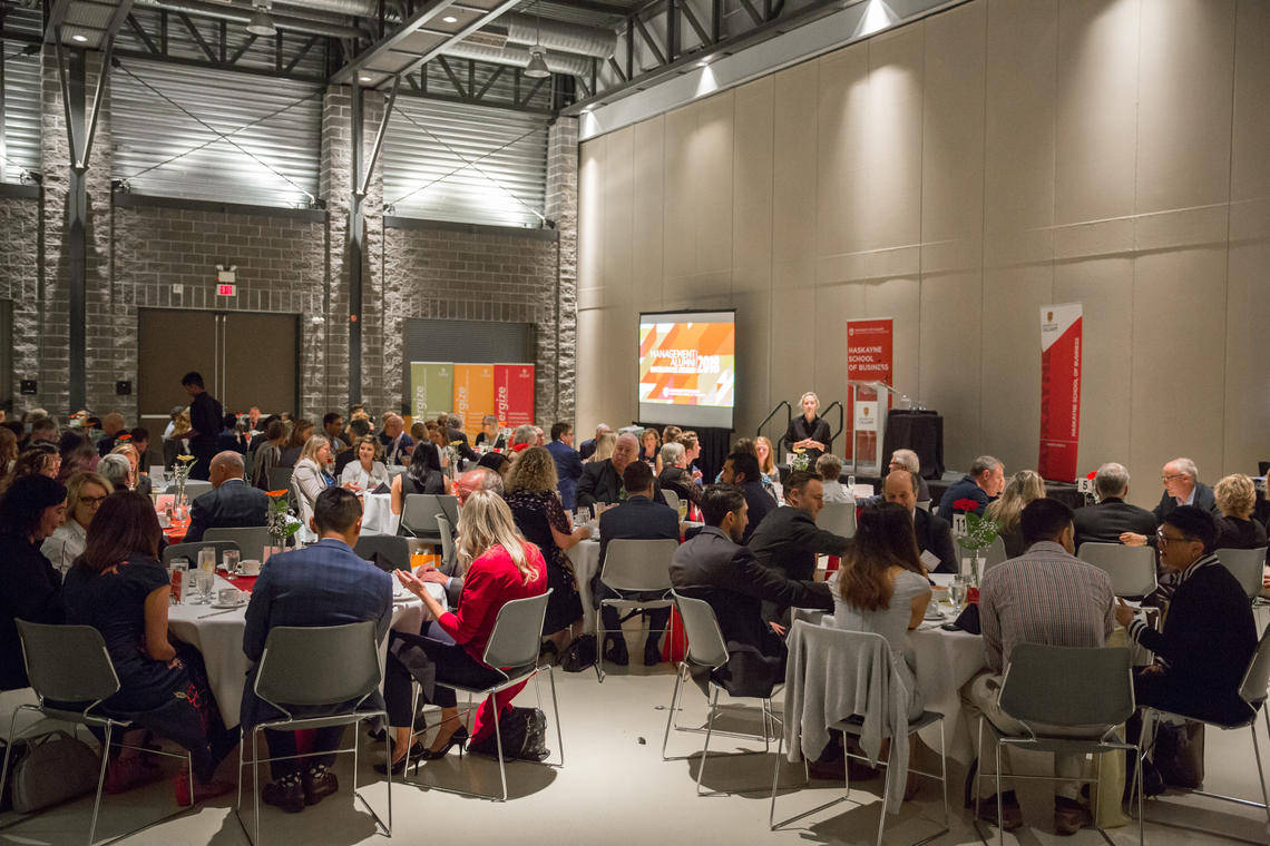 Guests of the 2018 Management Alumni Excellence Award enjoyed brunch together as part of Alumni Weekend.