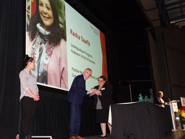 Rasha Tawfink, Team Lead at the Haskayne School of Business, Undergraduate Programs Office, received a U Make a Difference award in the Positive Work Environment and Community category