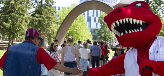 Broncs, bulls and barbecue — UCalgary celebrates return of in-person Calgary Stampede 